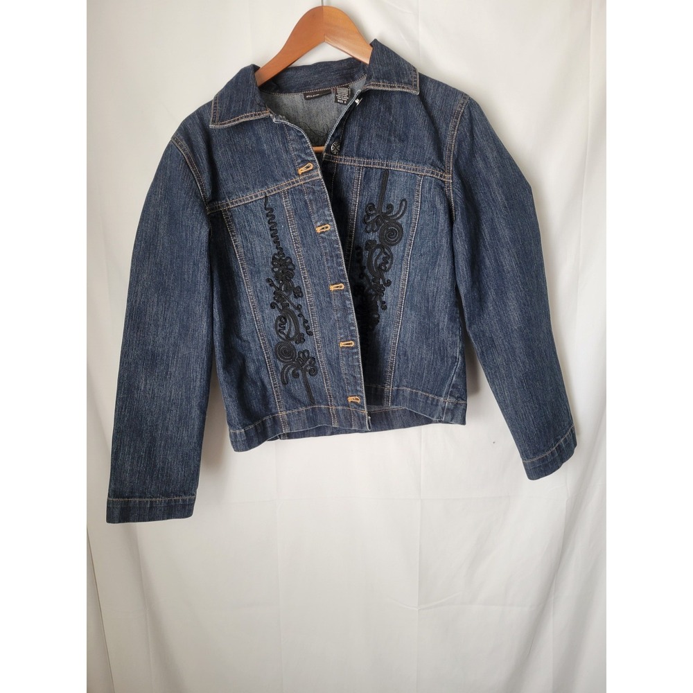 Chico's Denim Jacket Womens Size 0 Blue Embroidered Button Up Trucker Style